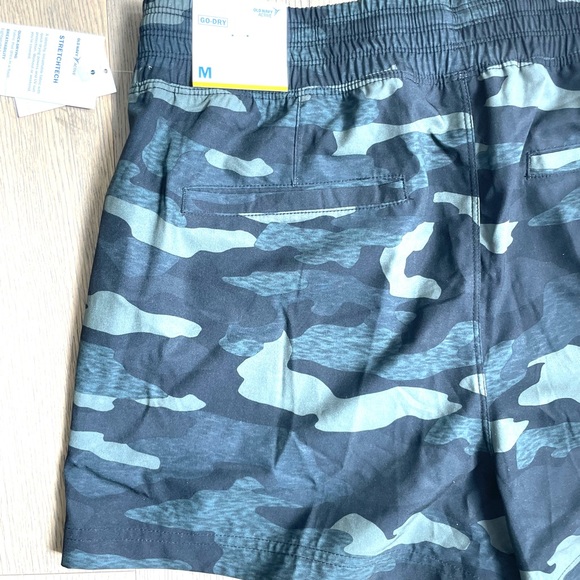 Old Navy camo athletic shorts size Medium - Picture 7 of 7